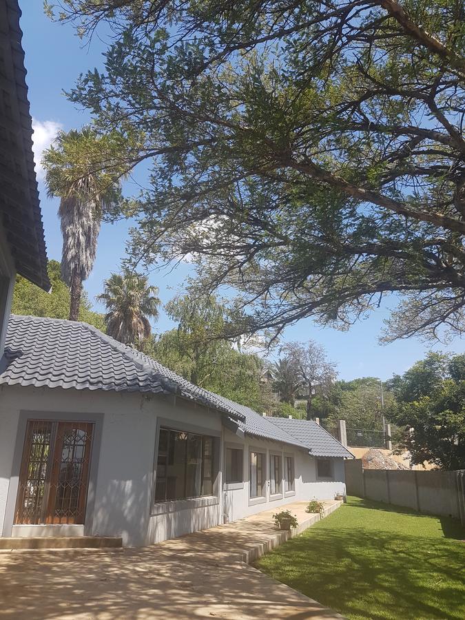 6 On Capella Guesthouse Primrose Exterior foto